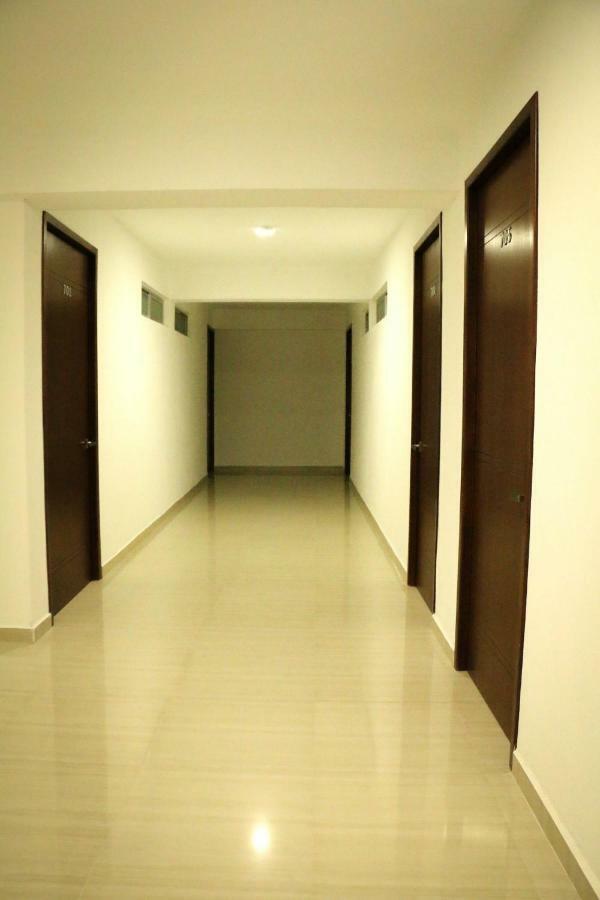 Hotel Rru Puebla de Zaragoza Esterno foto
